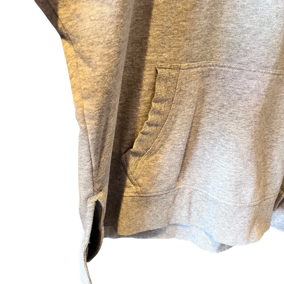 Calvin Klein Hoodie Sweatshirt w/Back Pleat Side Vents Embroidered Logo Gray XL - Picture 2 of 7